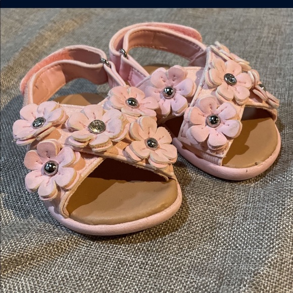 Ugg baby girl summer sandals - Picture 2 of 5